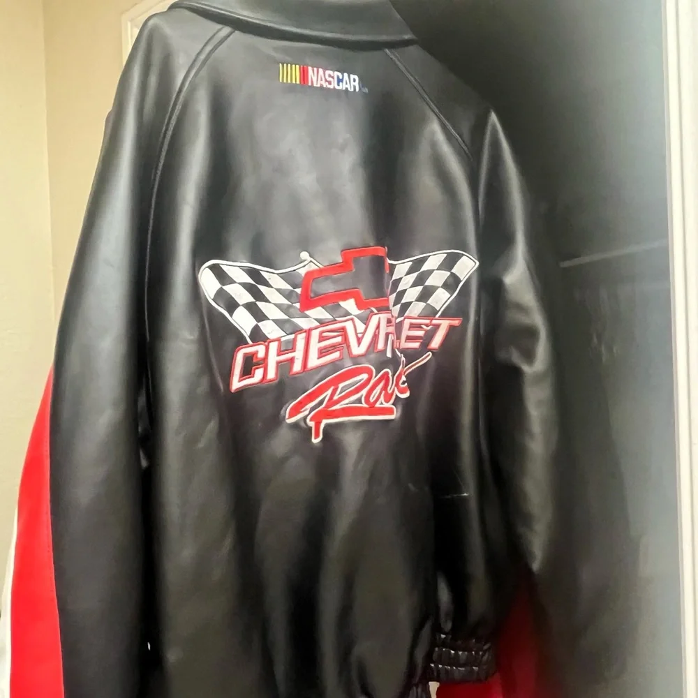 NASCAR Chevrolet Racing Jacket - Picture 9 of 16